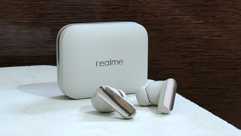 Realme Buds Air 7, 12.4mm Dynamic Bass Drivers,52Hrs Playtime